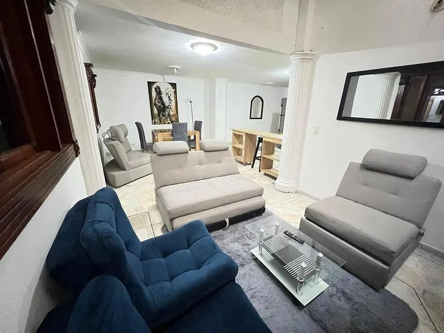 Exclusivo Apartamento Laureles Medellin 0*,  Colombia